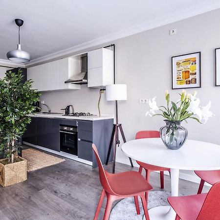 Central Flat With Sleek Interior In Sisli イスタンブール エクステリア 写真