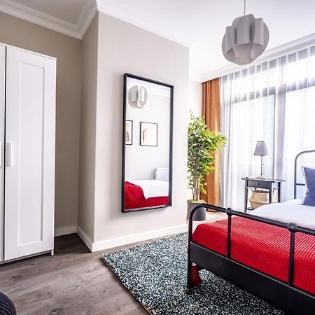 Central Flat With Sleek Interior In Sisli イスタンブール エクステリア 写真